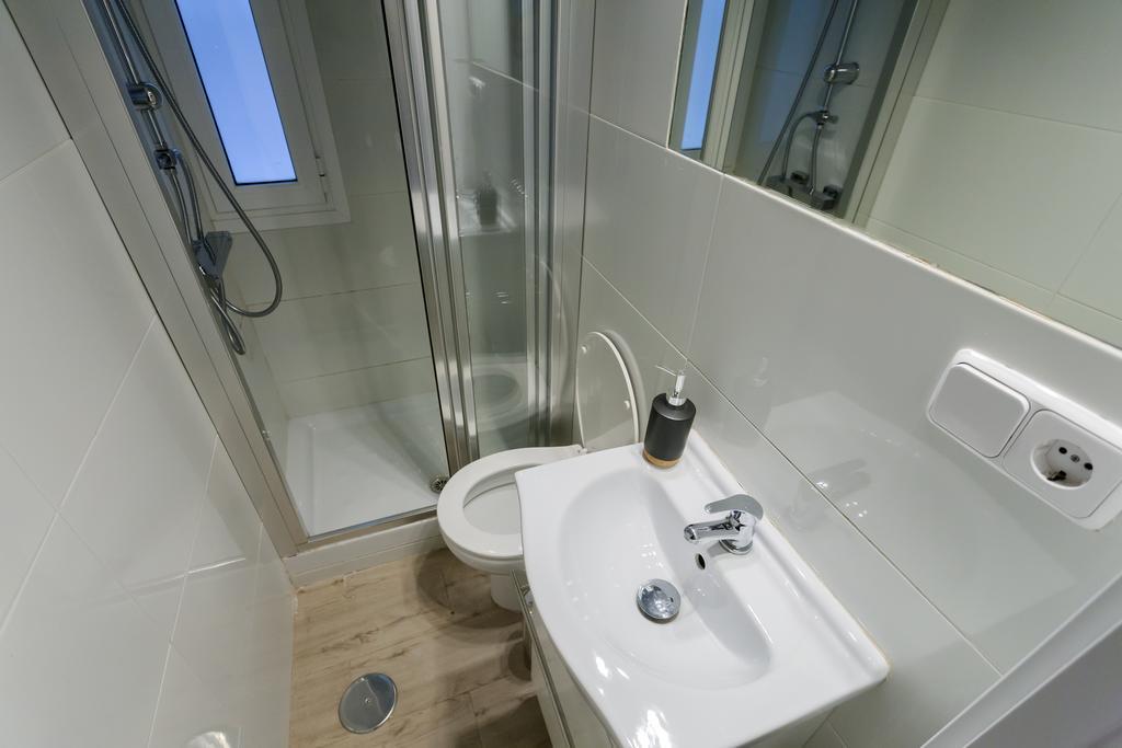 Dobo Rooms Ronda De Segovia 마드리드 외부 사진