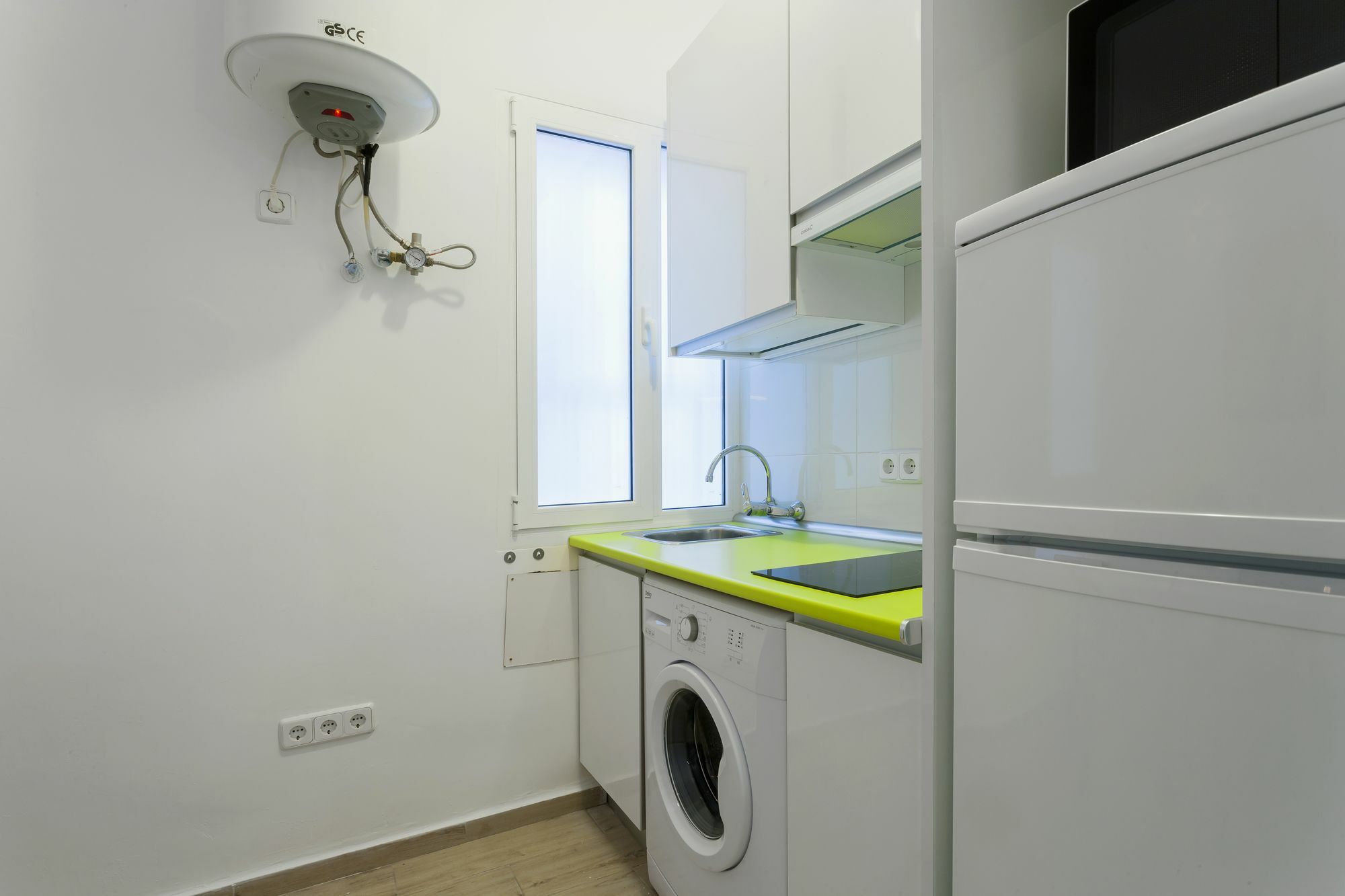Dobo Rooms Ronda De Segovia 마드리드 외부 사진