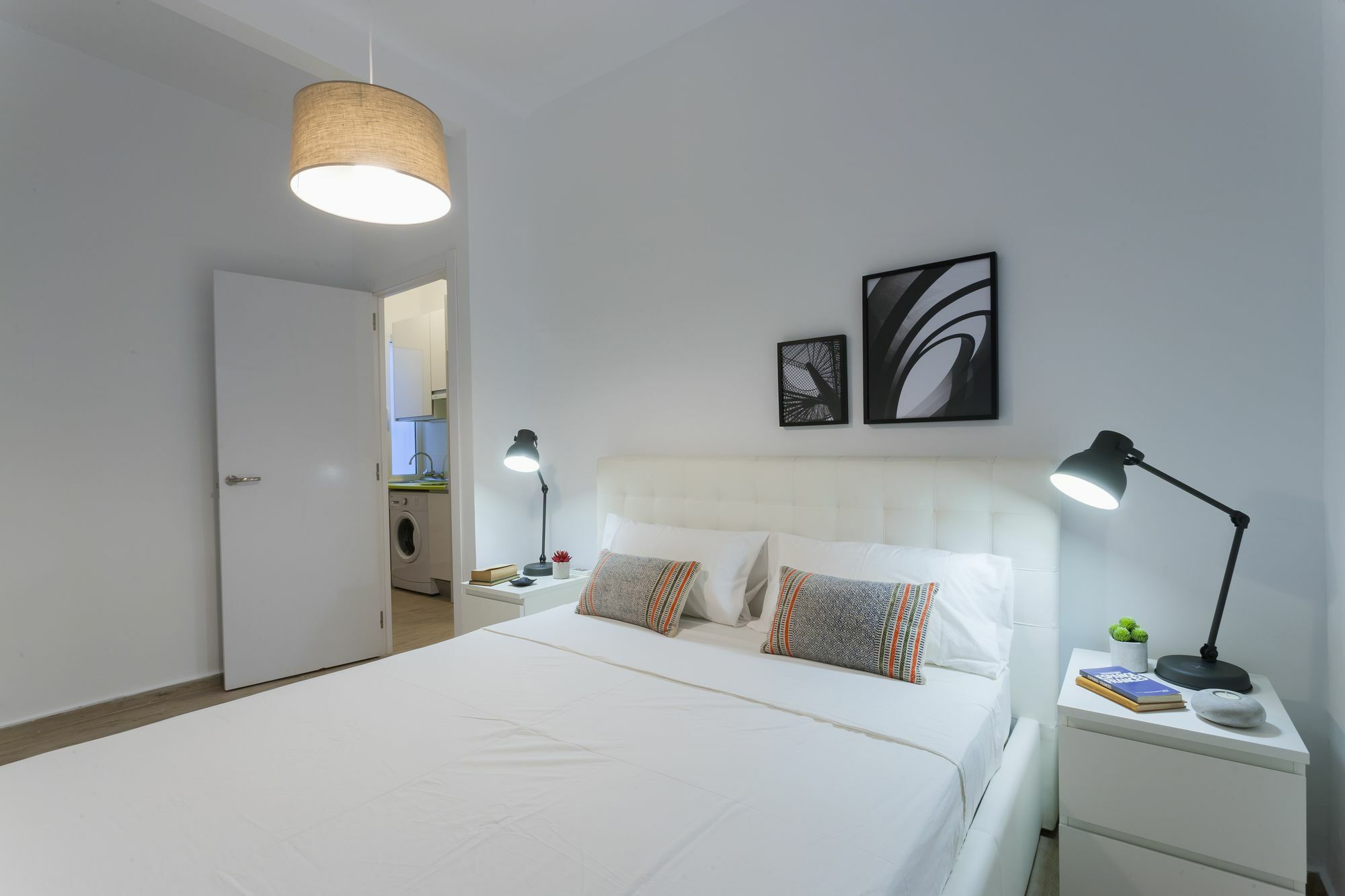 Dobo Rooms Ronda De Segovia 마드리드 외부 사진