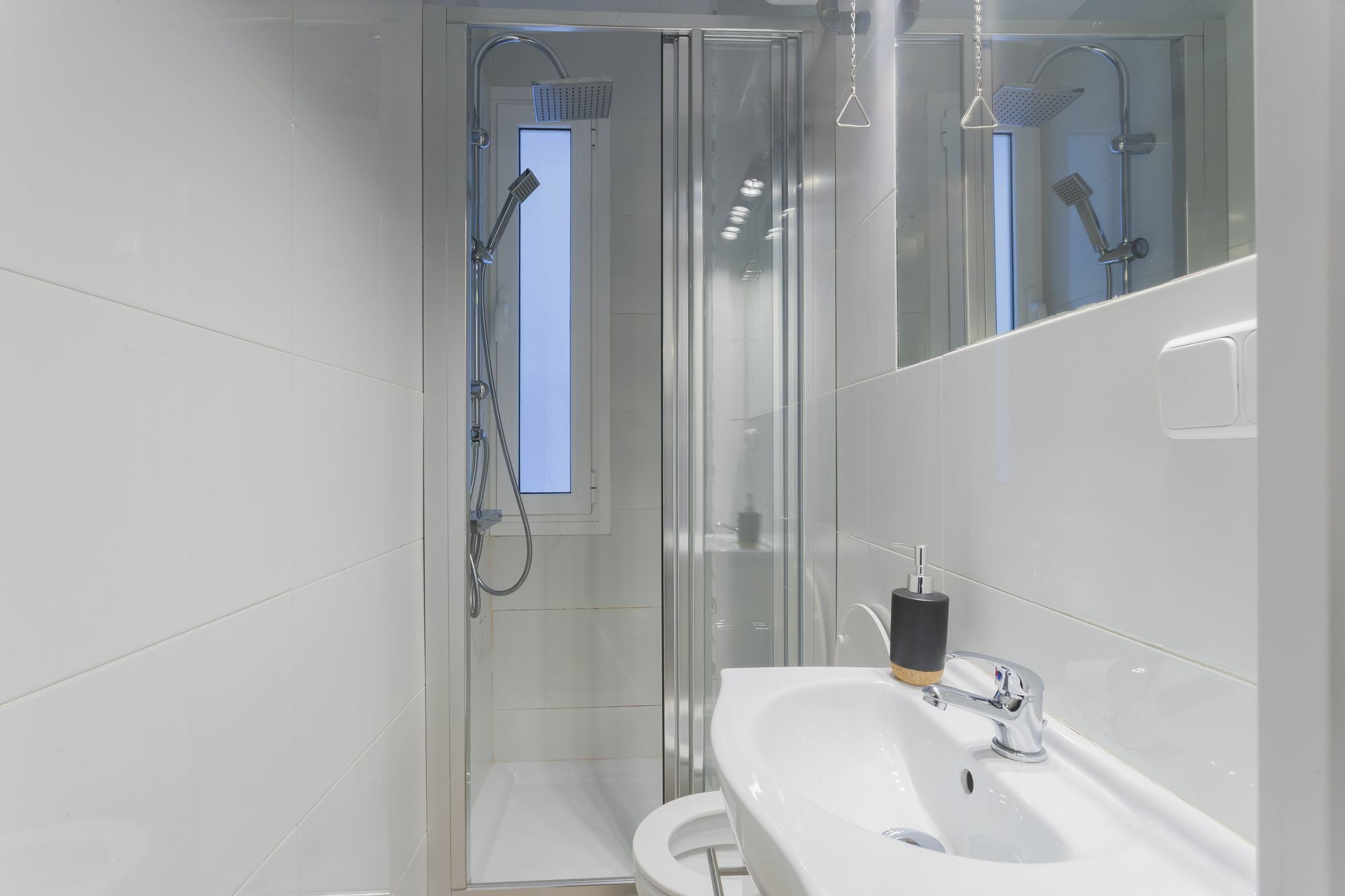 Dobo Rooms Ronda De Segovia 마드리드 외부 사진